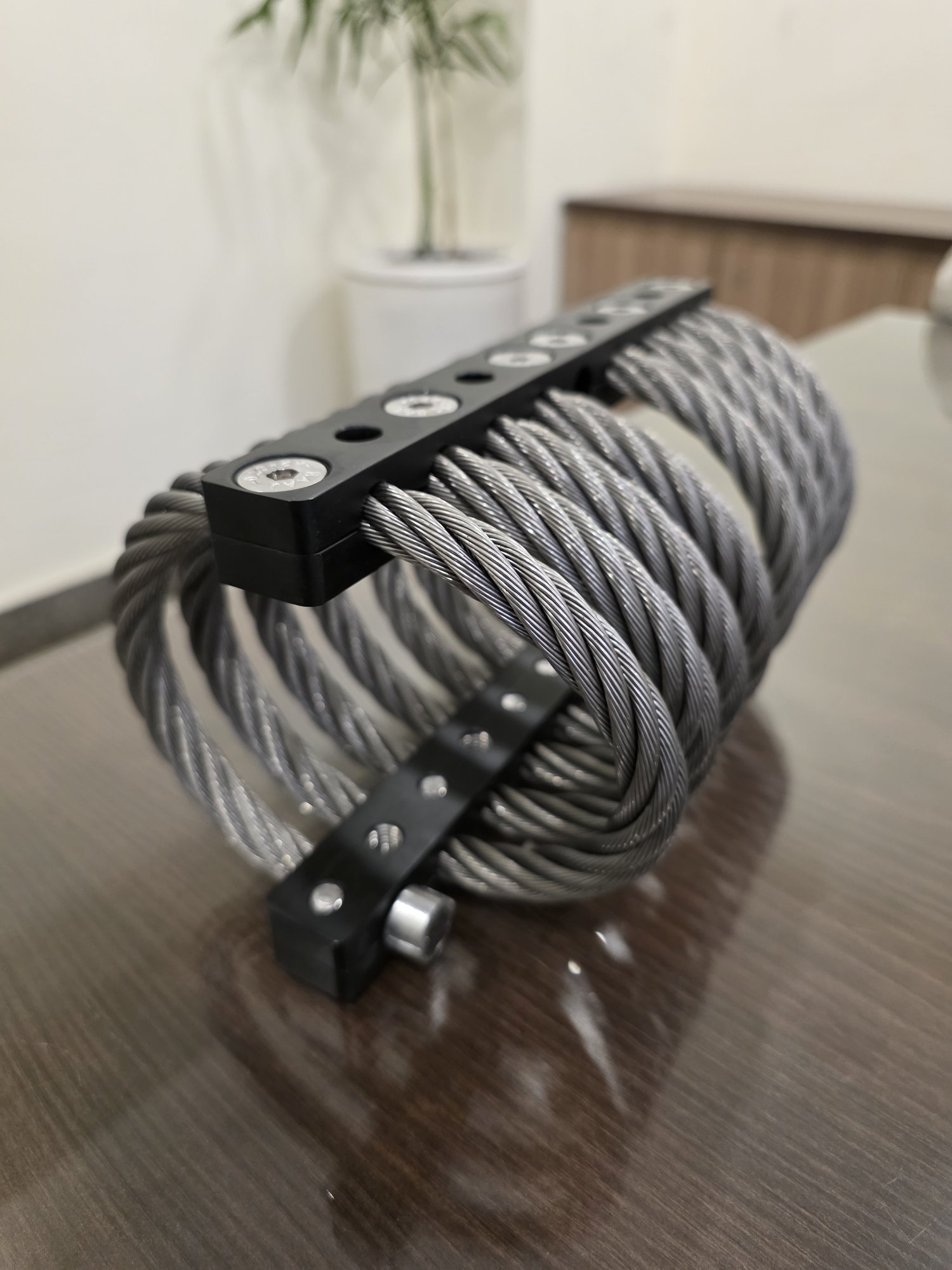 AWRI heavy wire rope isolator with black retainer bars